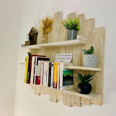 شقة Les Coquelicots Du Quartier Haut سُت المظهر الخارجي الصورة